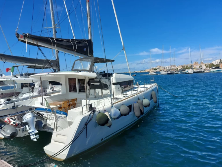 Louer Catamaran avec ou sans skipper Lagoon à Marsala