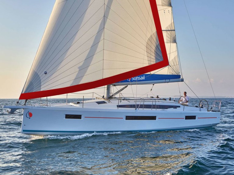Jeanneau Sun Odyssey 410 a louer à Marina (Ville)
