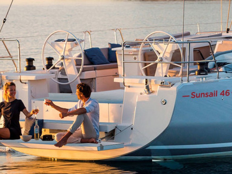 Louez un Bénéteau Oceanis 46 à Le Pirée