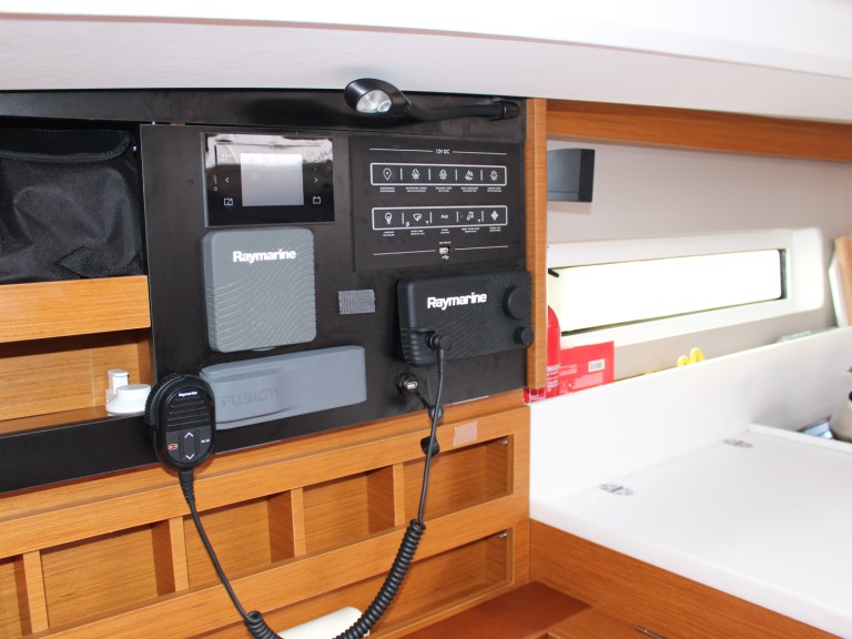 Location Voilier à Le Pirée - Jeanneau Sun Odyssey 440