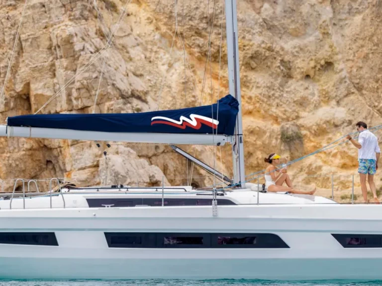 Location à Le Pirée - Dufour Moorings 41.3 sur SamBoat