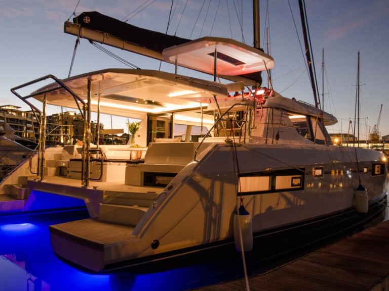 Location Catamaran à Marina (Ville) - Leopard Leopard 45