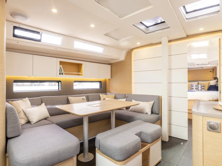 Location bateau Dubrovnik pas cher Dufour 41