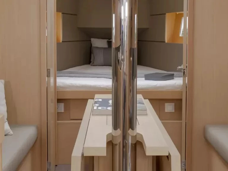 Location bateau Furnari pas cher Oceanis 35