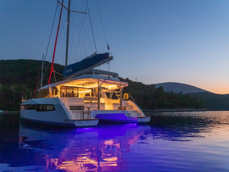 Catamaran à louer à Placencia au meilleur prix