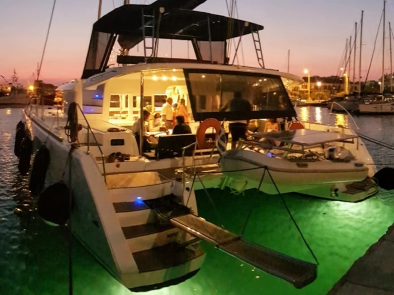 Location bateau Volos pas cher Lagoon 450 Fly "ALKYONE"