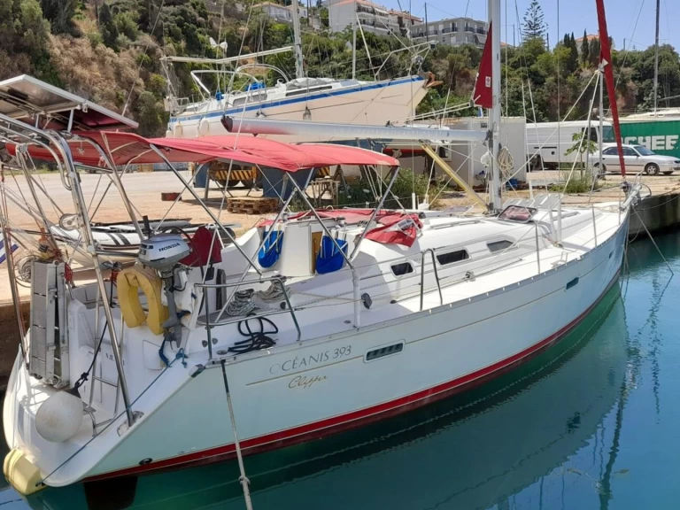 Location bateau Pýlos pas cher Oceanis 393