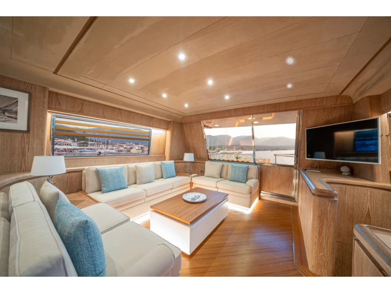 Yacht à louer à Sámi au meilleur prix