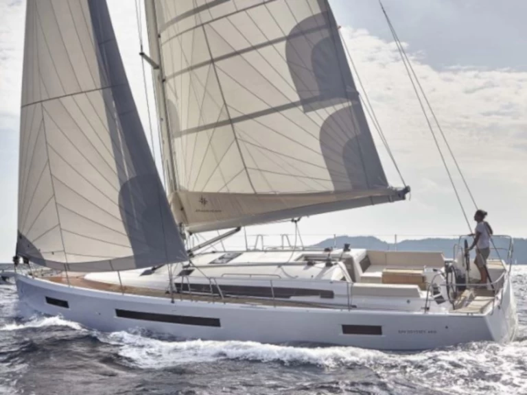 Location bateau Jeanneau Sun Odyssey 490 à Skiathos sur Samboat
