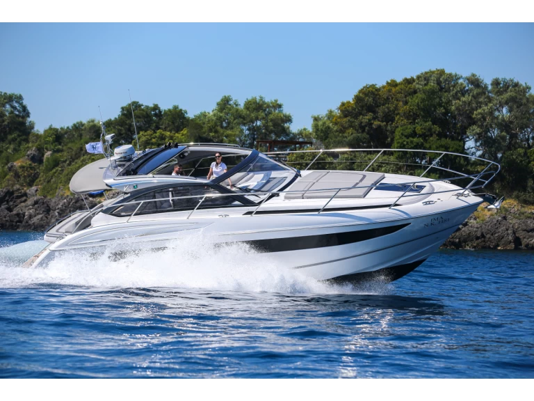 Location Bateau à moteur Princess avec permis