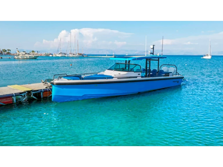 Axopar Axopar 37 Sun-Top a louer à Gouviá