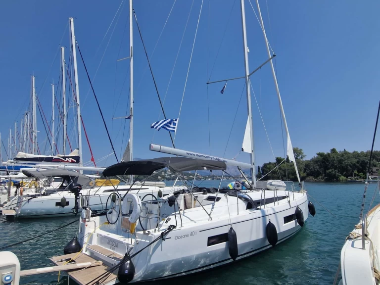 Louez un Bénéteau Oceanis 40.1 à Gouviá