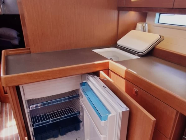 Louez un Bavaria Cruiser 46 à Gouviá