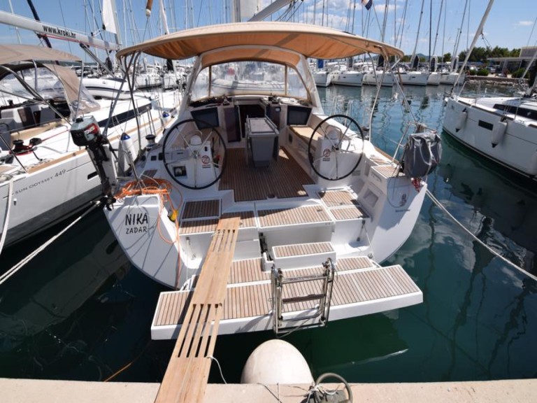 Louez un Bénéteau Oceanis 45 à Sukošan
