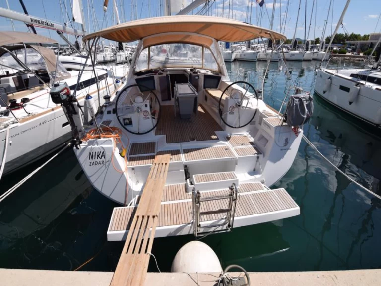 Louez un Bénéteau Oceanis 45 à Sukošan