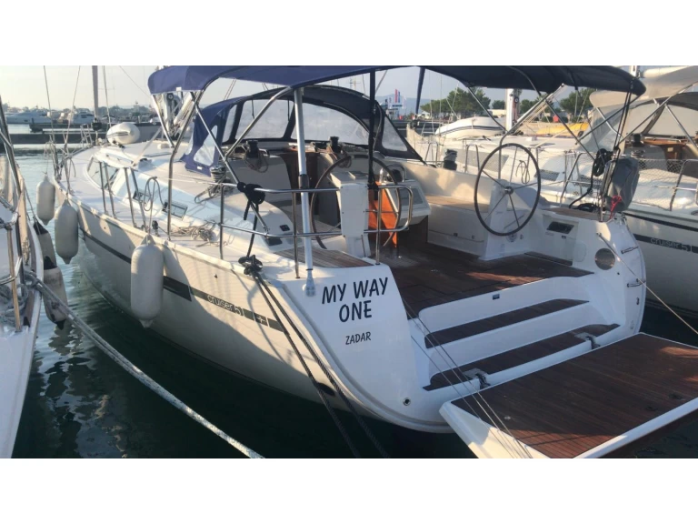 Louez un Bavaria Cruiser 51 à Sukošan