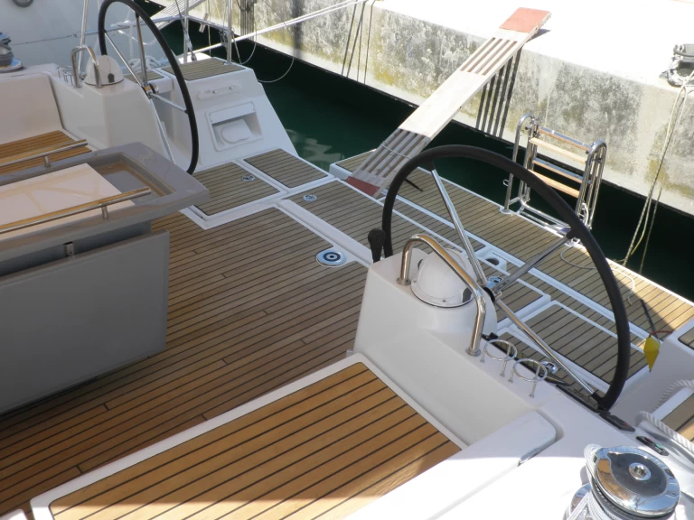 Location bateau Bénéteau Oceanis 45 à Sukošan sur Samboat