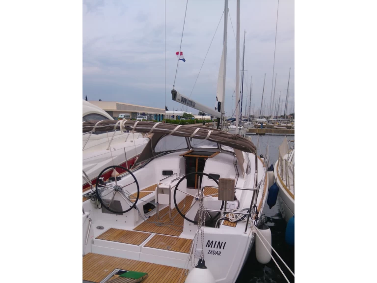 Location bateau Sukošan pas cher Sun Odyssey 349