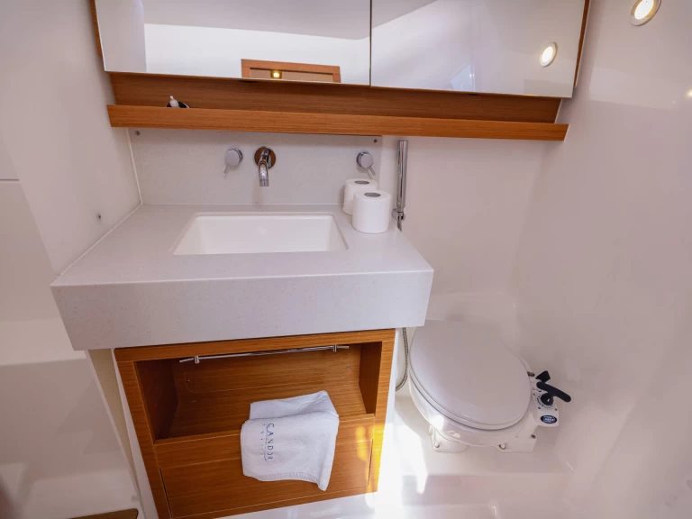 Louez un Dufour Dufour 470 à Kaštel Gomilica