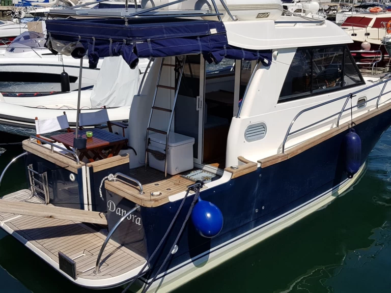 Location Bateau à moteur à Biograd na Moru - Sas Vektor Adria Event 850