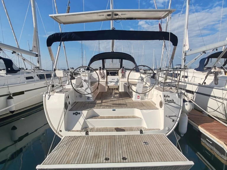 Louez un Bavaria Cruiser 46 à Drage