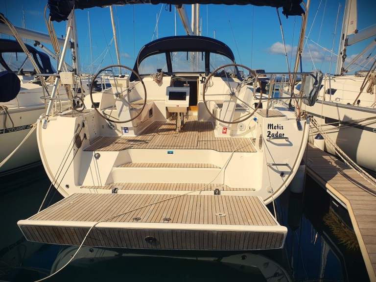 Bavaria Cruiser 46 a louer à Drage