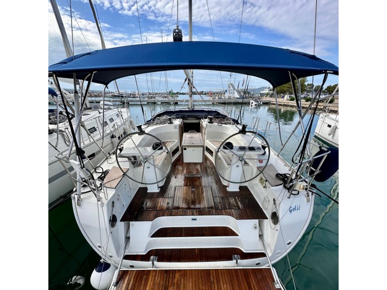 Louez un Bavaria Cruiser 45 à Sukošan