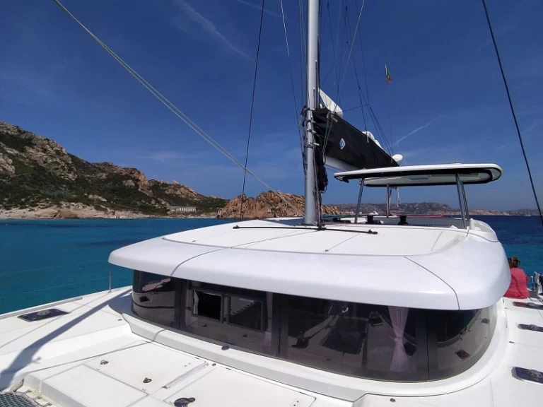 Location bateau Lagoon Lagoon 42 à Porto Pollo sur Samboat