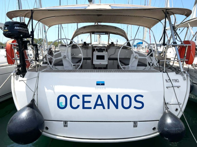 Louez un Bavaria Cruiser 46 à Lávrio