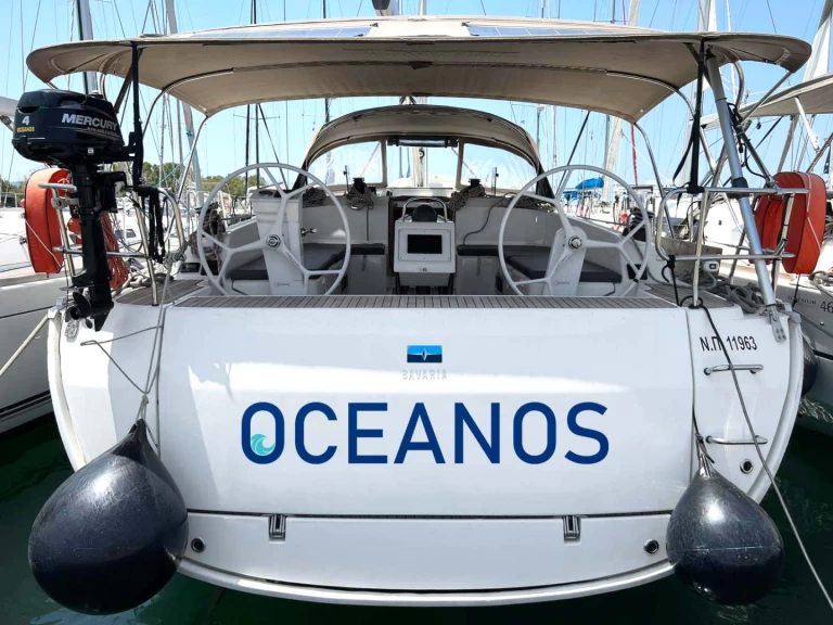 Louez un Bavaria Cruiser 46 à Lávrio