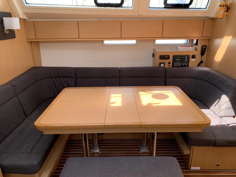 Location bateau Lávrio pas cher Cruiser 46