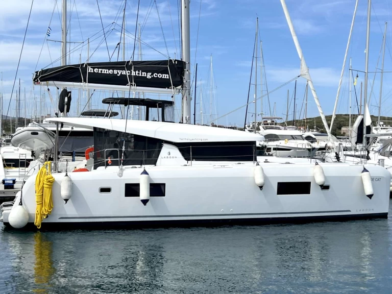 Location Catamaran à Lávrio - Lagoon Lagoon 42