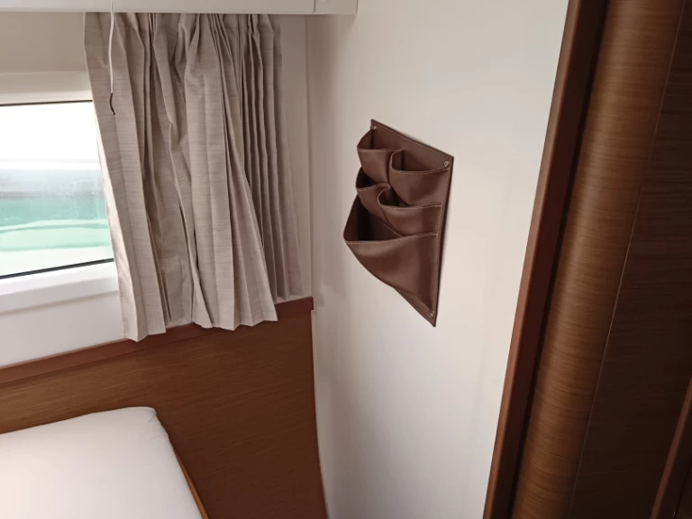 Location bateau Capo d'Orlando pas cher Lagoon 42