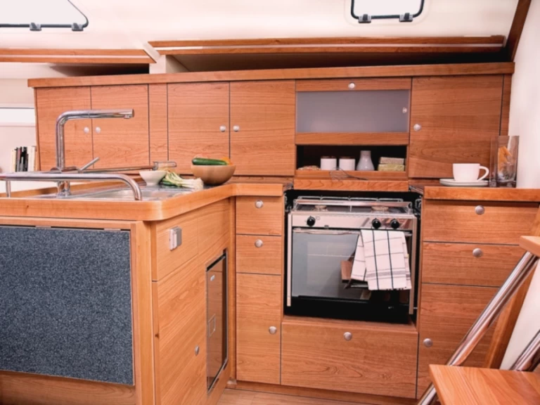 Location bateau Hanse Hanse 430e à Altefähr sur Samboat