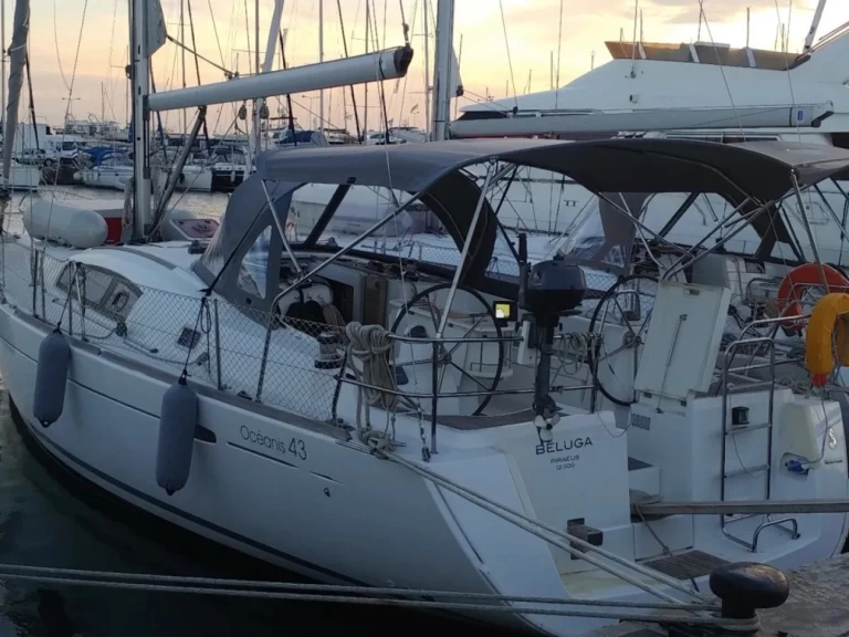 Location bateau Éleusis pas cher Oceanis 43