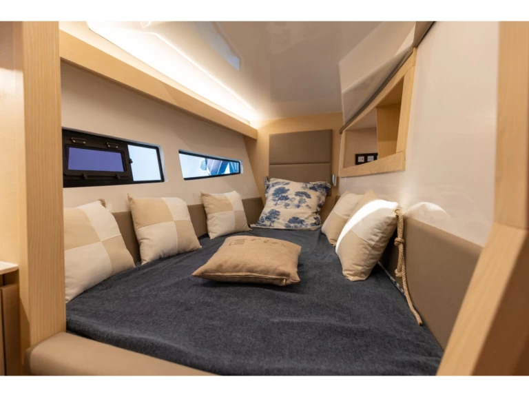 Location bateau Vanguard Tesoro T41 à Órmos Bay sur Samboat