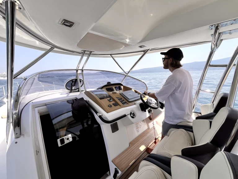 Location à Tivat - Sessa Marine Key Largo 36 sur SamBoat