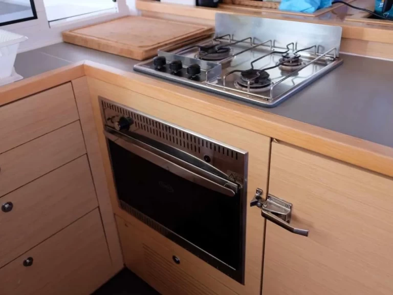 Catamaran à louer à Lefkáda au meilleur prix