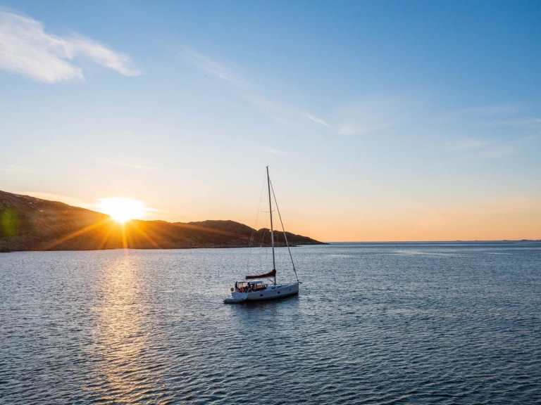 Location bateau Eidkjosen pas cher Hanse 458