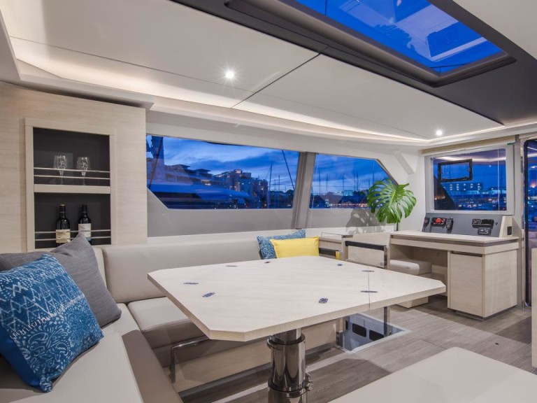 Catamaran à louer à Placencia au meilleur prix