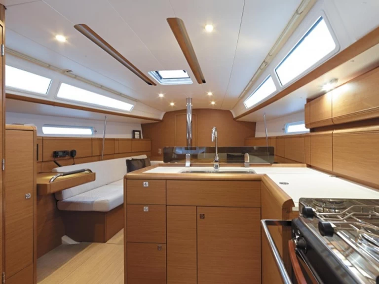 Jeanneau Sun Odyssey 389 a louer à Lefkáda