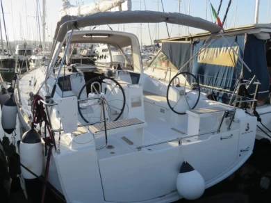 Bénéteau Oceanis 38 da affittare a  Procida