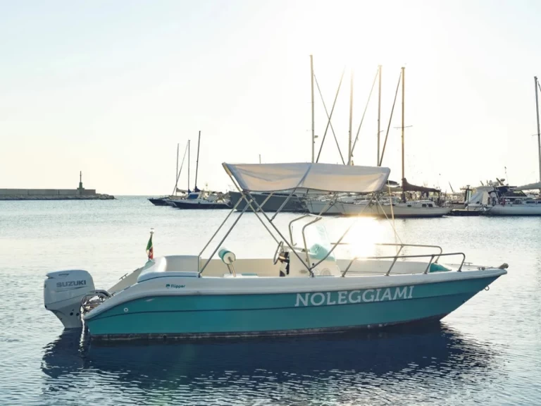 Location Bateau à moteur à Torre Canne -  Motorboat 5.80