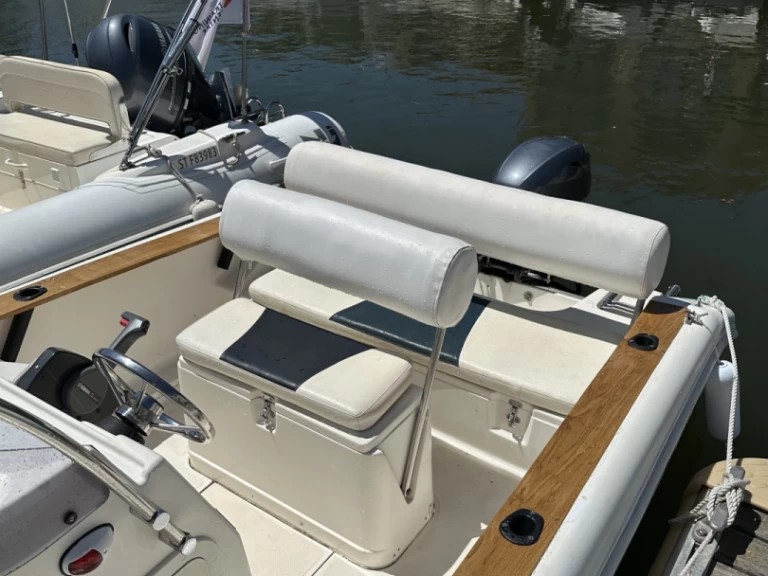 Location Bateau à moteur à Saint-Cyprien - Rascala Fm17