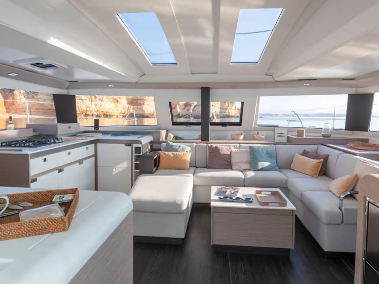 Catamaran à louer à Furnari au meilleur prix