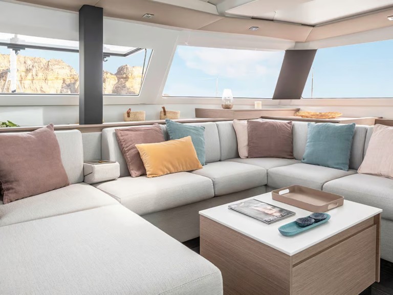 Fountaine Pajot Elba 45 a louer à Furnari