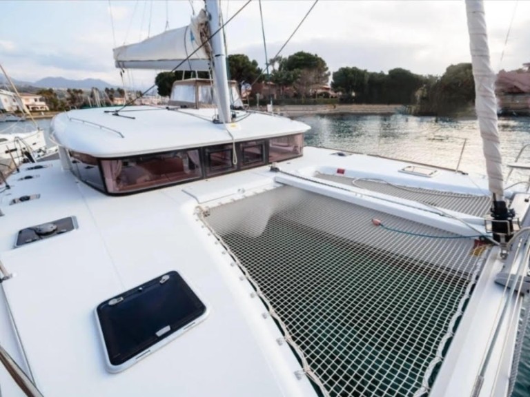 Location bateau Volos pas cher Lagoon 400 S2