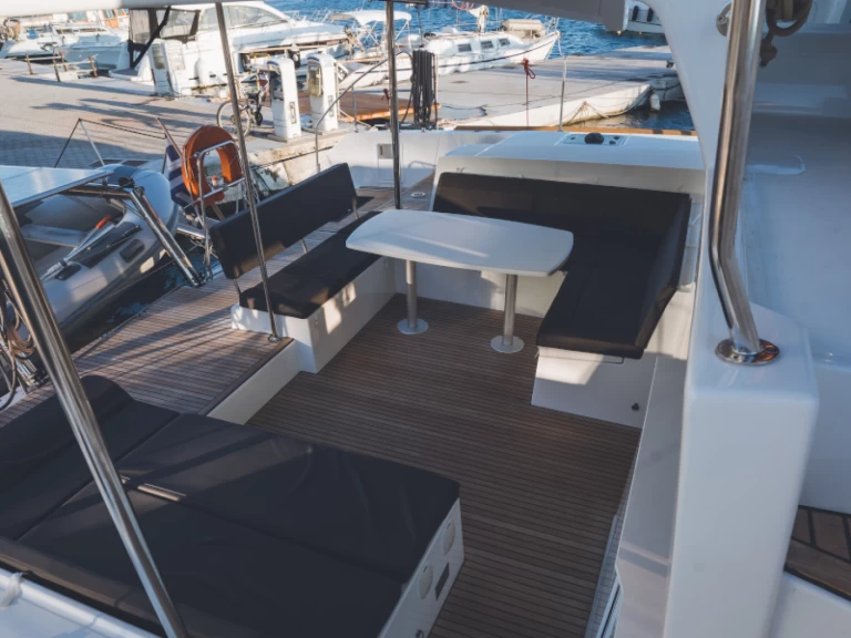 Catamaran à louer à Volos au meilleur prix