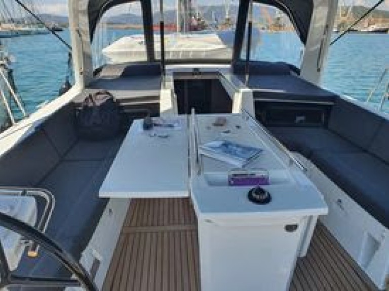 Louer Voilier avec ou sans skipper Bénéteau à Volos
