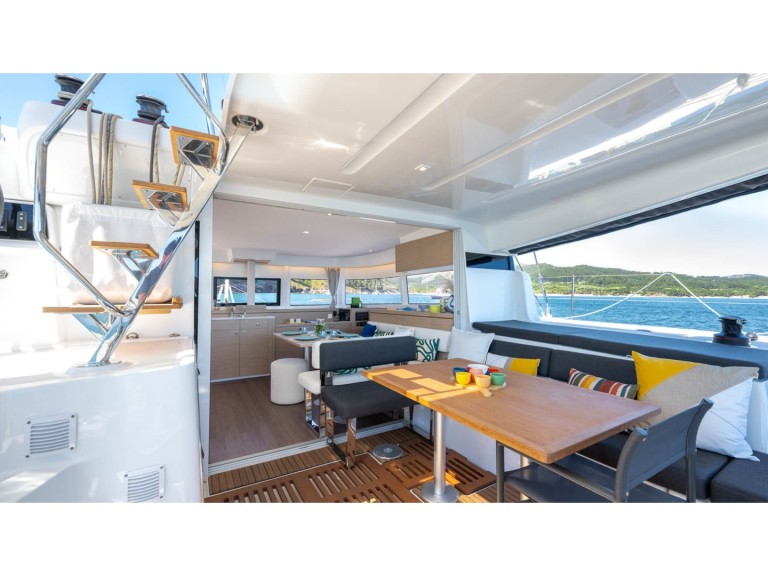 Catamaran à louer à Volos au meilleur prix